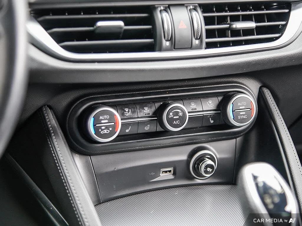 Alfa Romeo Stelvio *  *    *   *  | Mobile.bg   11