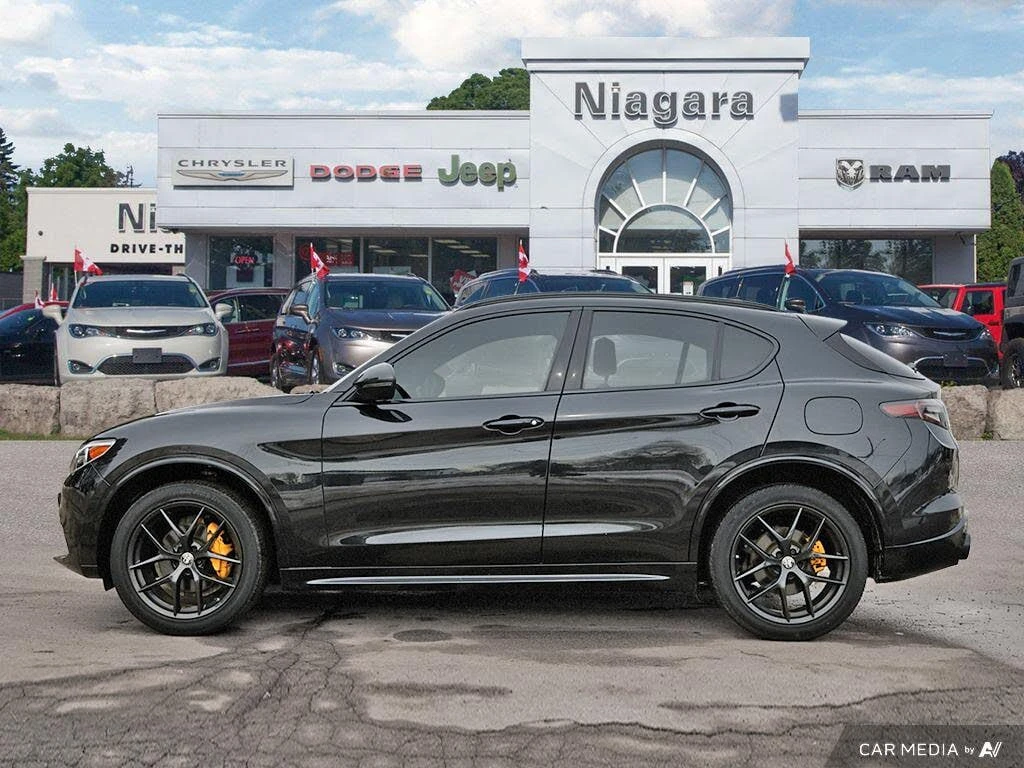 Alfa Romeo Stelvio * АВТО КРЕДИТ* ЦЕНА ДО БГ * СЕРВИЗНА ИСТОРИЯ *  - изображение 3