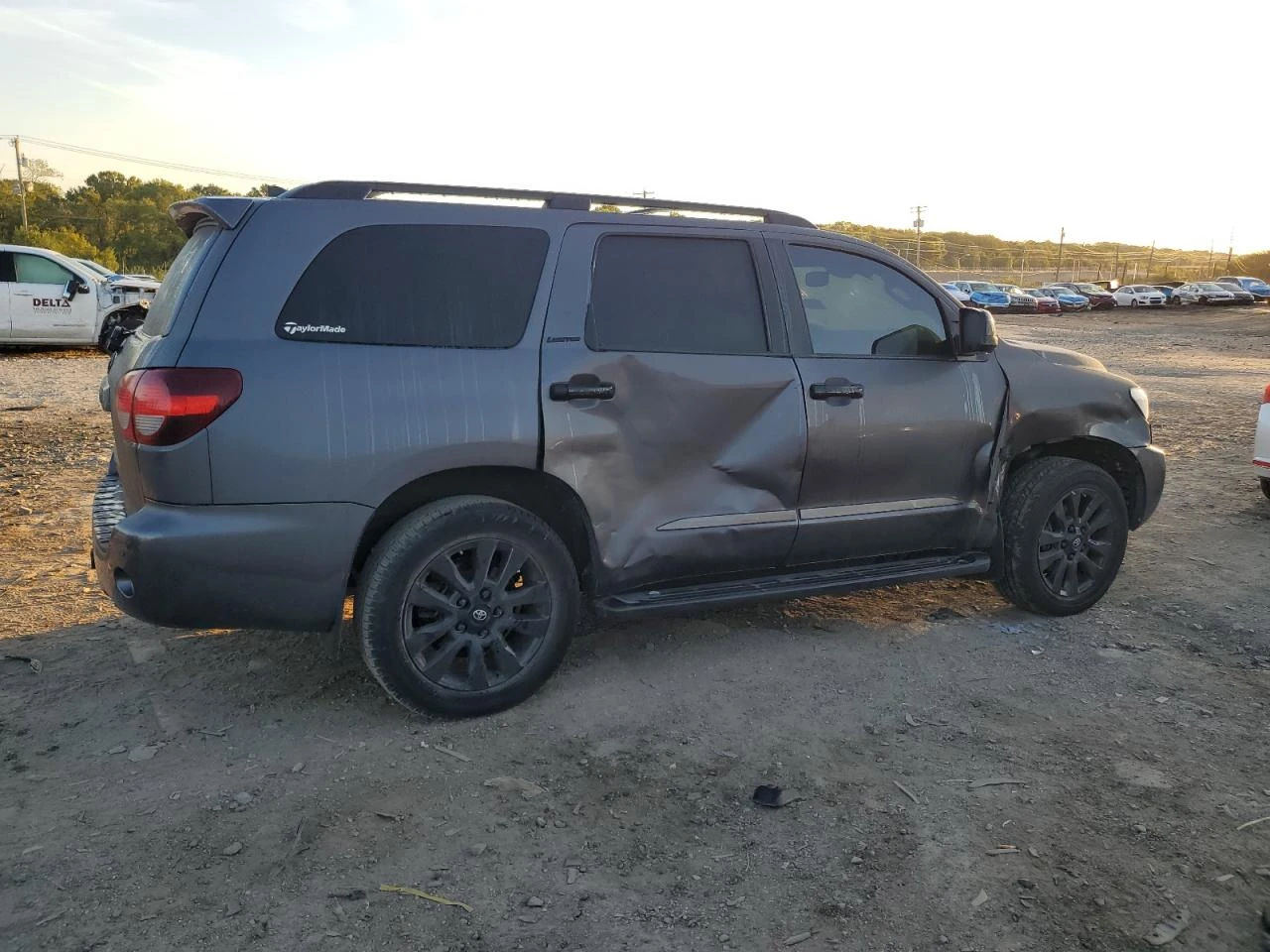 Toyota Sequoia LIMITED - изображение 4