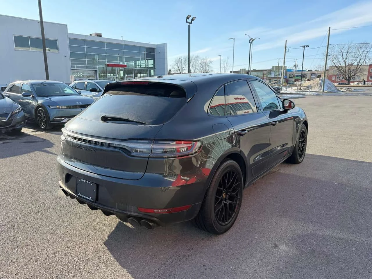Porsche Macan  GTS * PANORAMA* CARFAX* KEYLESS GO* CARFAX , снимка 2 - Автомобили и джипове - 53796795
