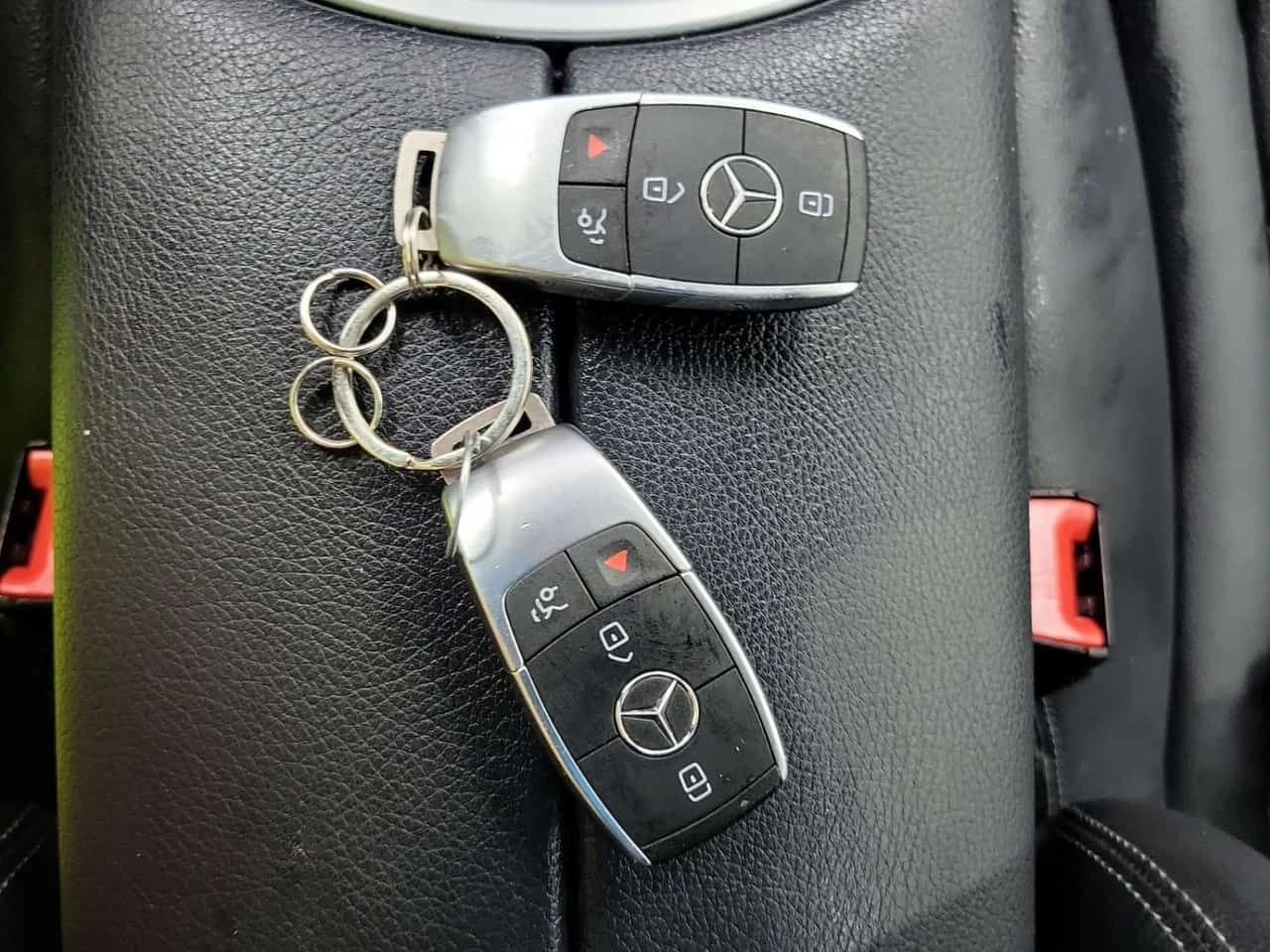 Mercedes-Benz GLC 300 4MATIC | PANO | 360 | ПОДГРЕВ | KEYLESS, снимка 8 - Автомобили и джипове - 53819160