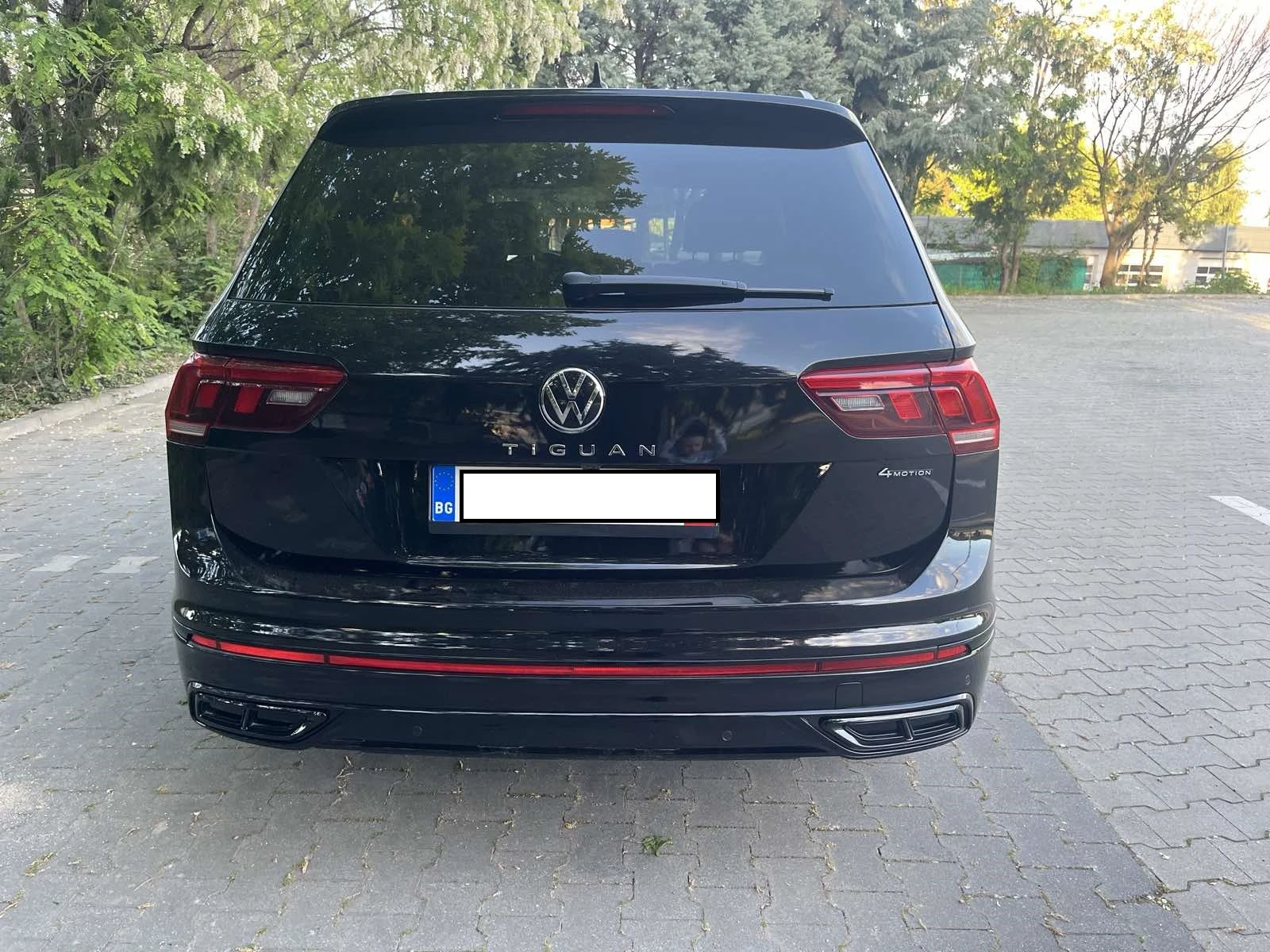 VW Tiguan R-LINE BLACK 4Motion Allspace Лизинг, снимка 3 - Автомобили и джипове - 53896816