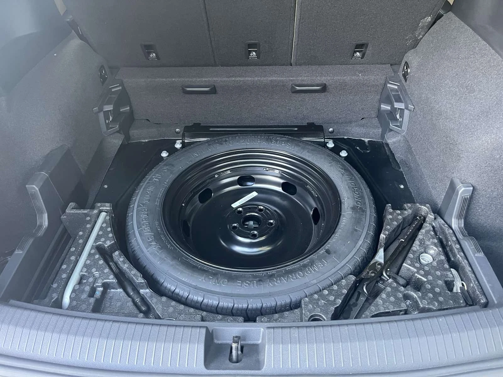 VW Tiguan R-LINE BLACK 4Motion Allspace Лизинг, снимка 12 - Автомобили и джипове - 53896816