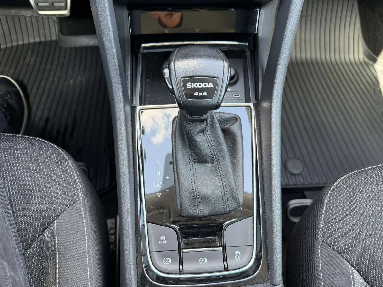 Skoda Kodiaq SELECTION 2, 0 TDI 150 к.с Автоматик, снимка 14 - Автомобили и джипове - 54226956