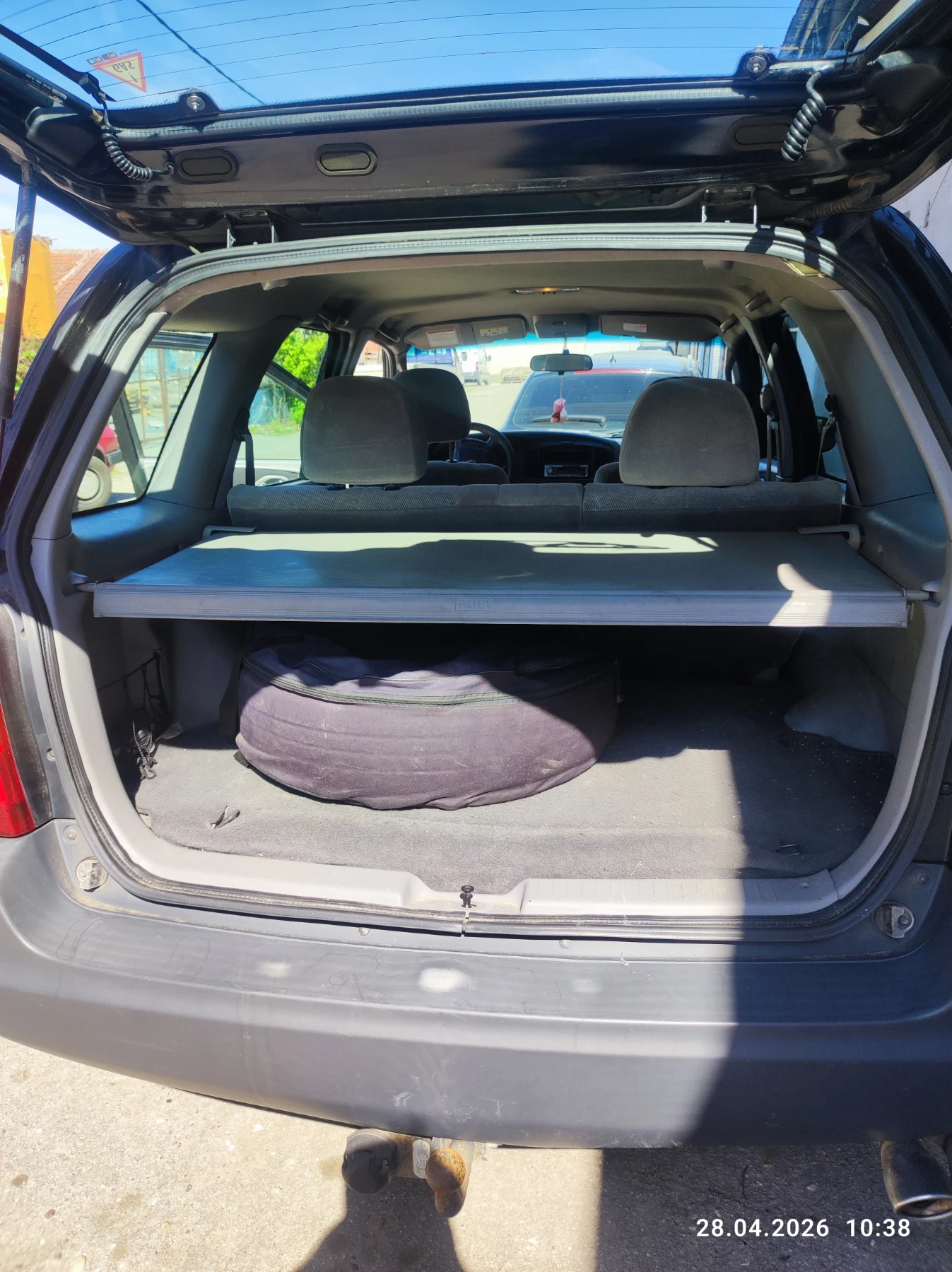 Mazda Tribute, снимка 4 - Автомобили и джипове - 54341249