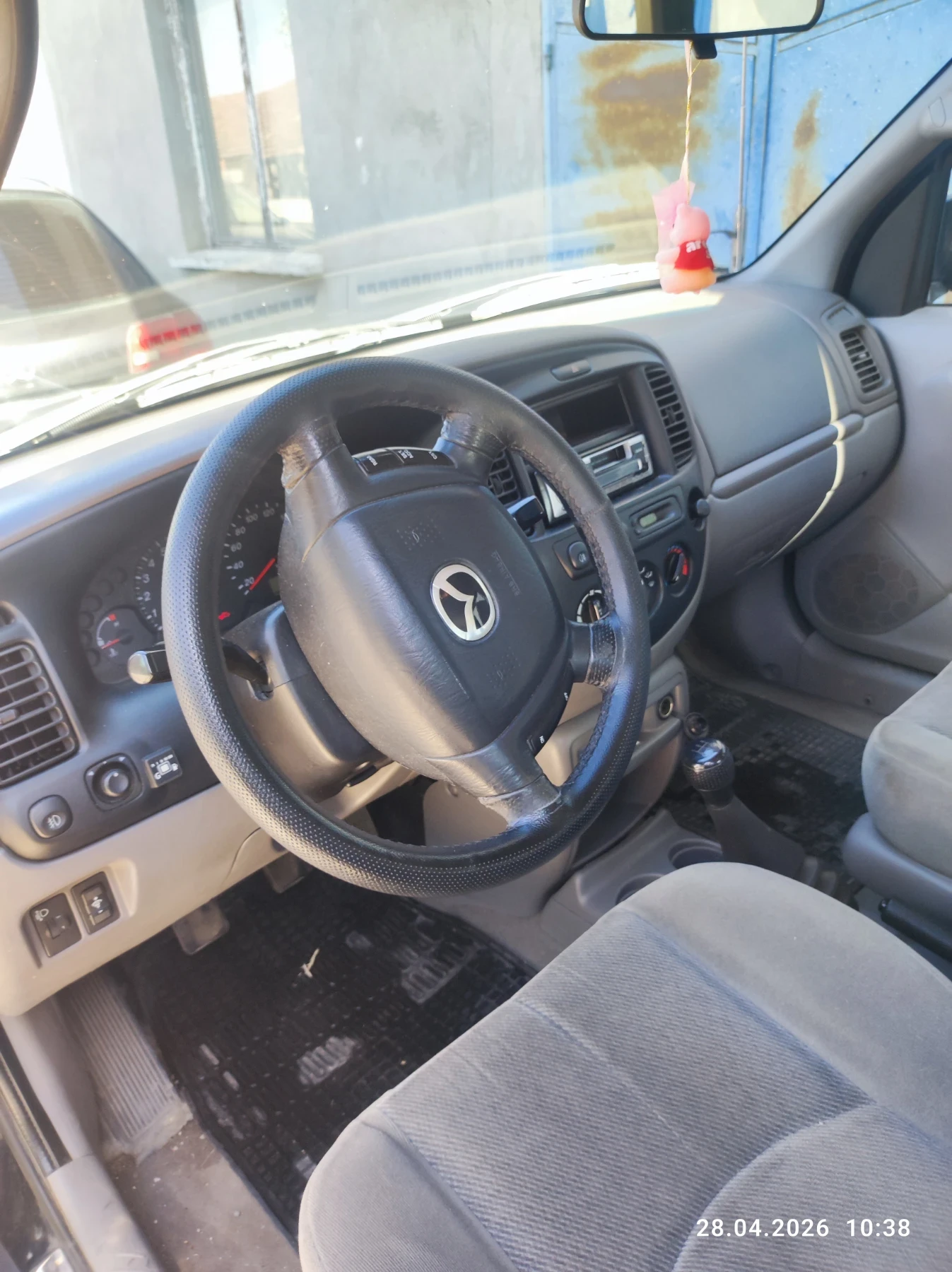 Mazda Tribute, снимка 7 - Автомобили и джипове - 54341249