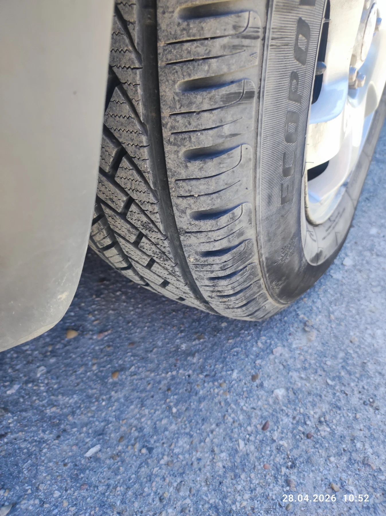 Mazda Tribute, снимка 2 - Автомобили и джипове - 54341249