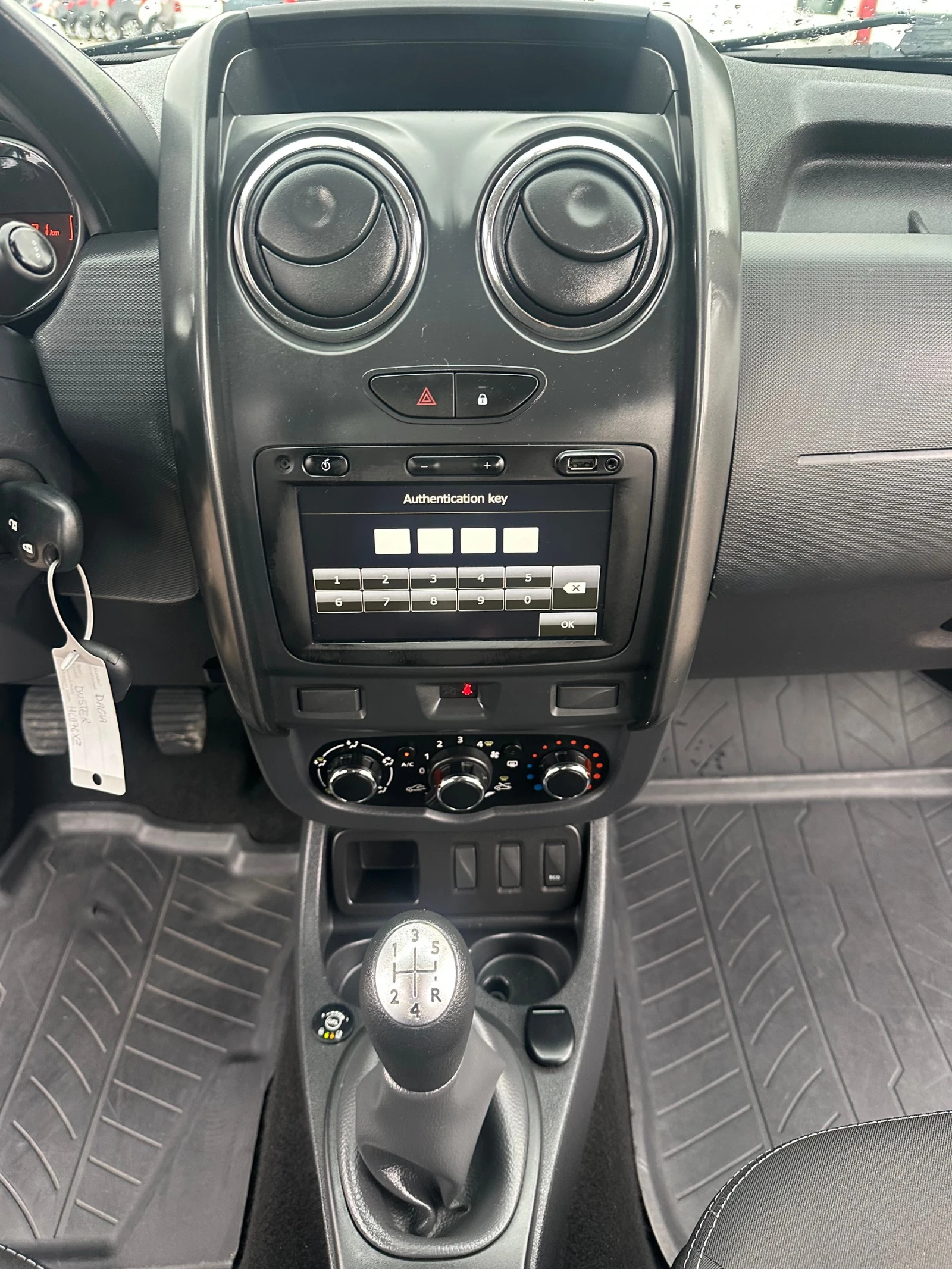 Dacia Duster 1.6i 105kc LPG NAVI FACE | Mobile.bg � ����������� 12
