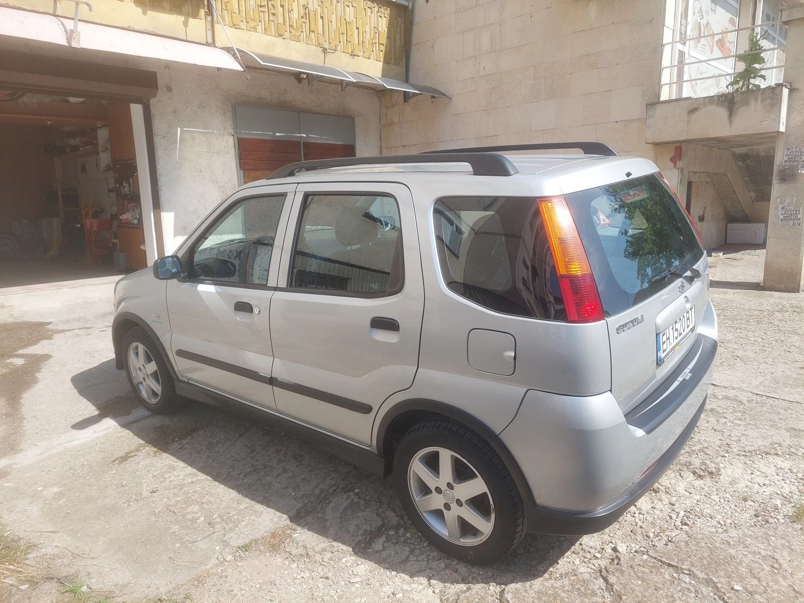 Suzuki Ignis, снимка 3 - Автомобили и джипове - 54825906