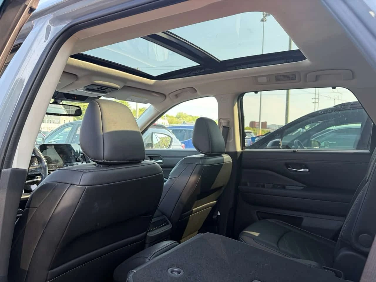 Nissan Pathfinder * Platinum * АВТОКРЕДИТ БЕЗПЪРВОНАЧАЛНА ВНОСКА* , снимка 10 - Автомобили и джипове - 55135676