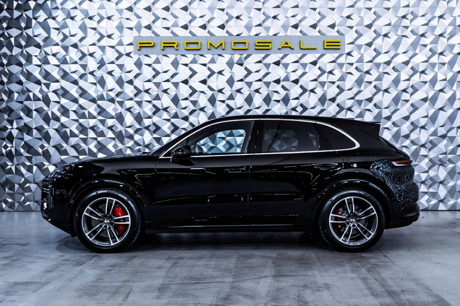 Porsche Cayenne Turbo E-Hybrid Pano* Bose* 360, снимка 3 - Автомобили и джипове - 55614620