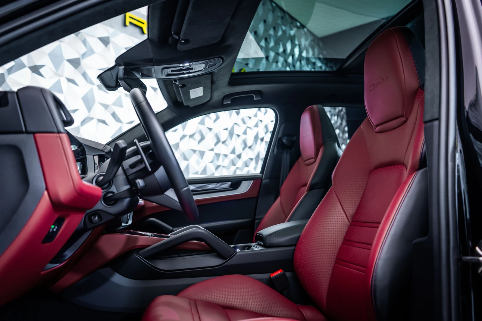 Porsche Cayenne Turbo E-Hybrid Pano* Bose* 360, снимка 12 - Автомобили и джипове - 55614620