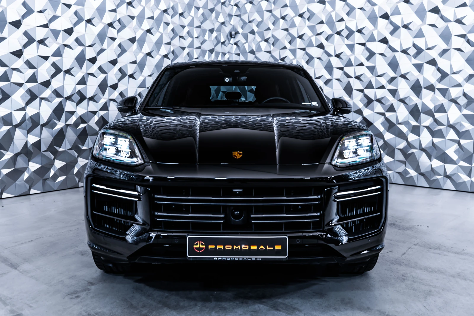 Porsche Cayenne Turbo E-Hybrid Pano* Bose* 360, снимка 2 - Автомобили и джипове - 55614620
