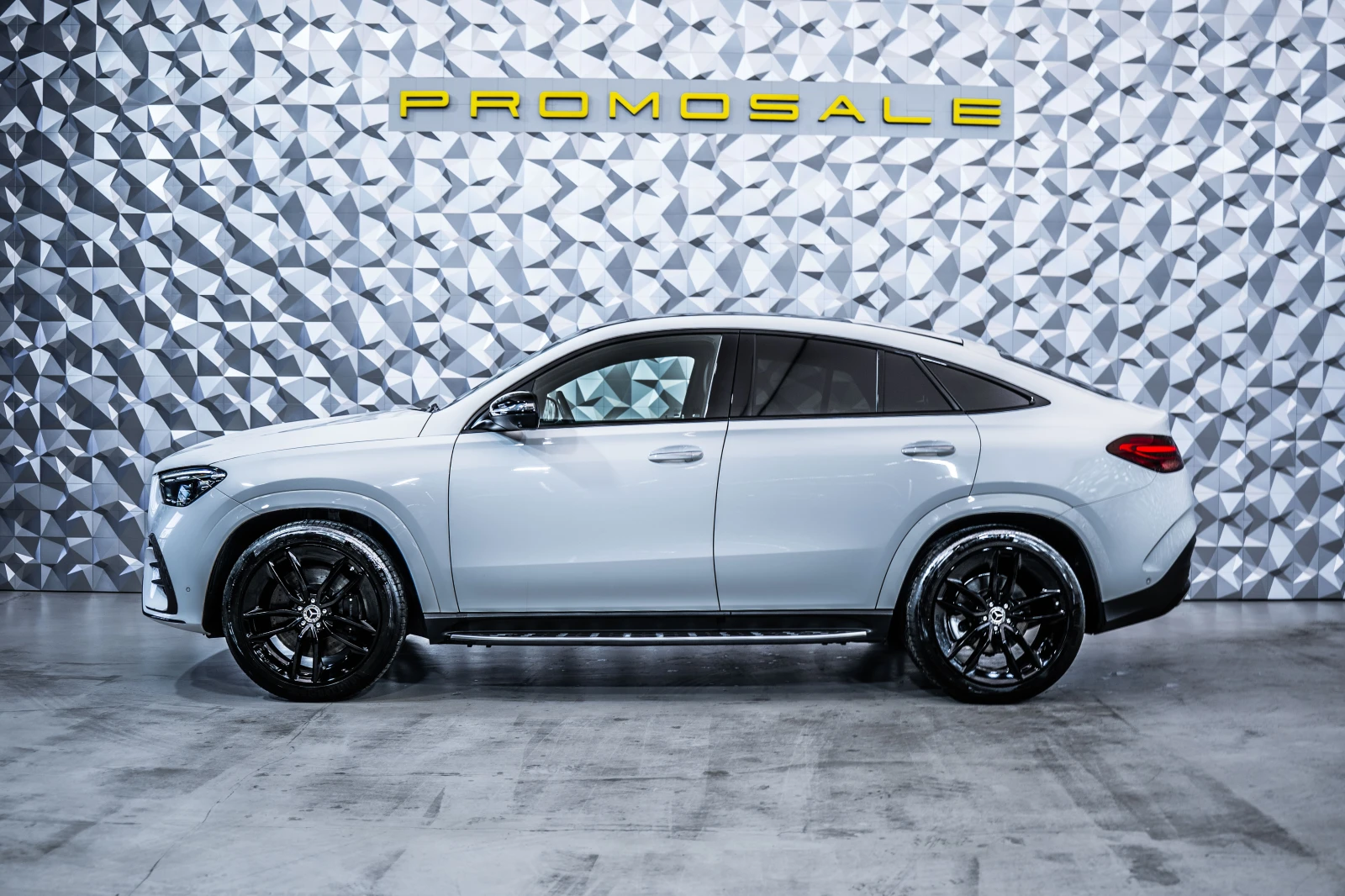 Mercedes-Benz GLE Coupe 450d 4M AMG* Night* Pano* Burm, снимка 3 - Автомобили и джипове - 55614963