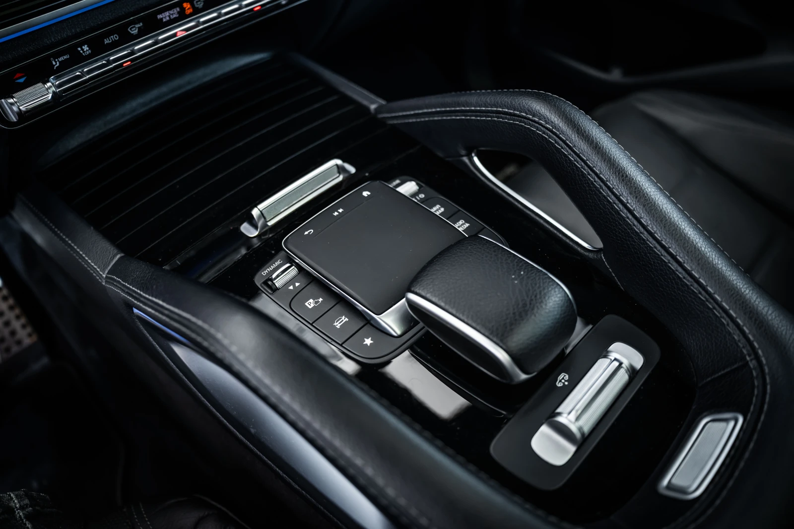 Mercedes-Benz GLE Coupe 450d 4M AMG* Night* Pano* Burm, снимка 9 - Автомобили и джипове - 55614963