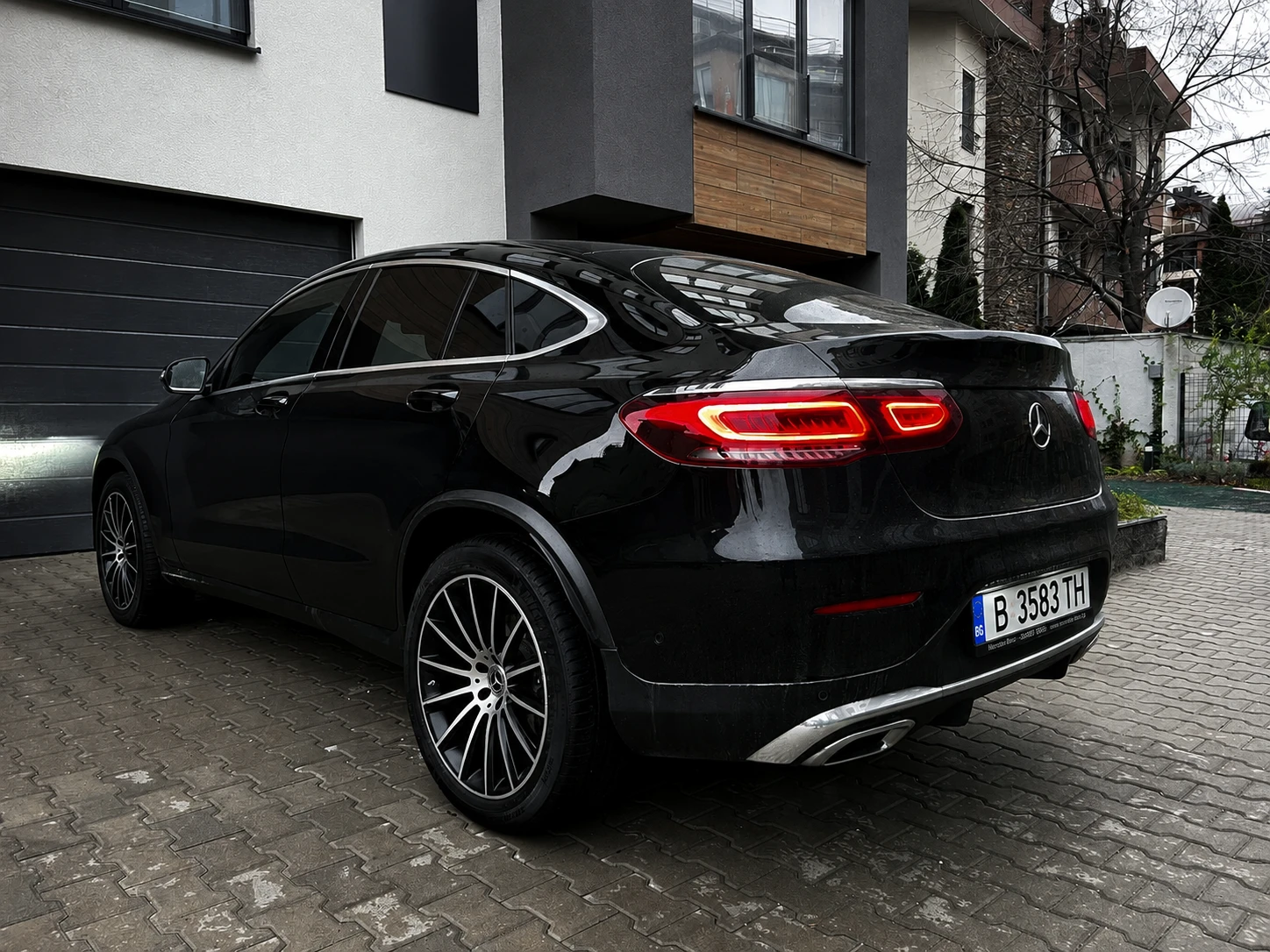 Mercedes-Benz GLC Mercedes-Benz GLC 200 Coupé 4MATIC AMG | EQ B, снимка 4 - Автомобили и джипове - 55679839