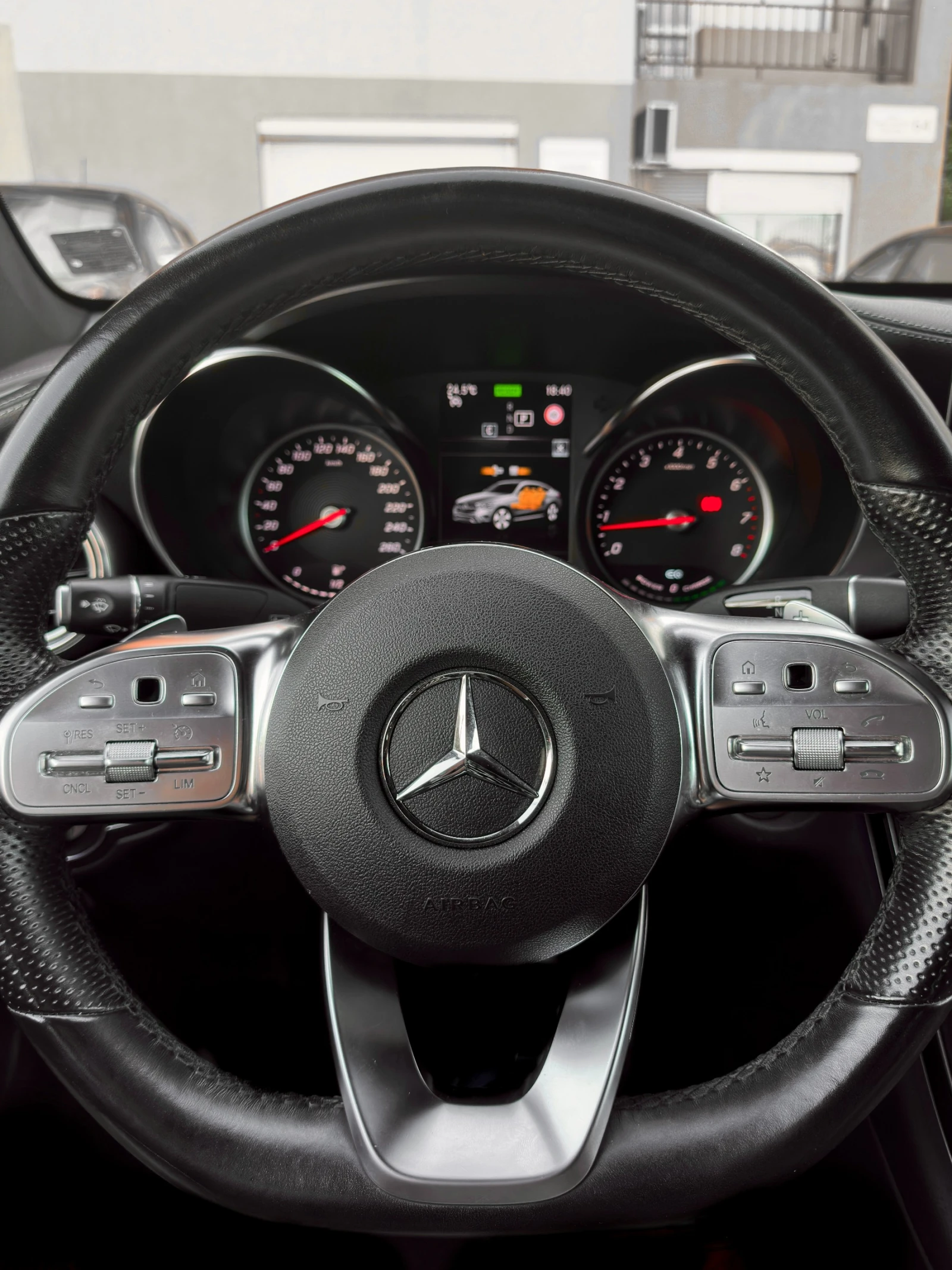 Mercedes-Benz GLC Mercedes-Benz GLC 200 Coupé 4MATIC AMG | EQ B, снимка 8 - Автомобили и джипове - 55679839