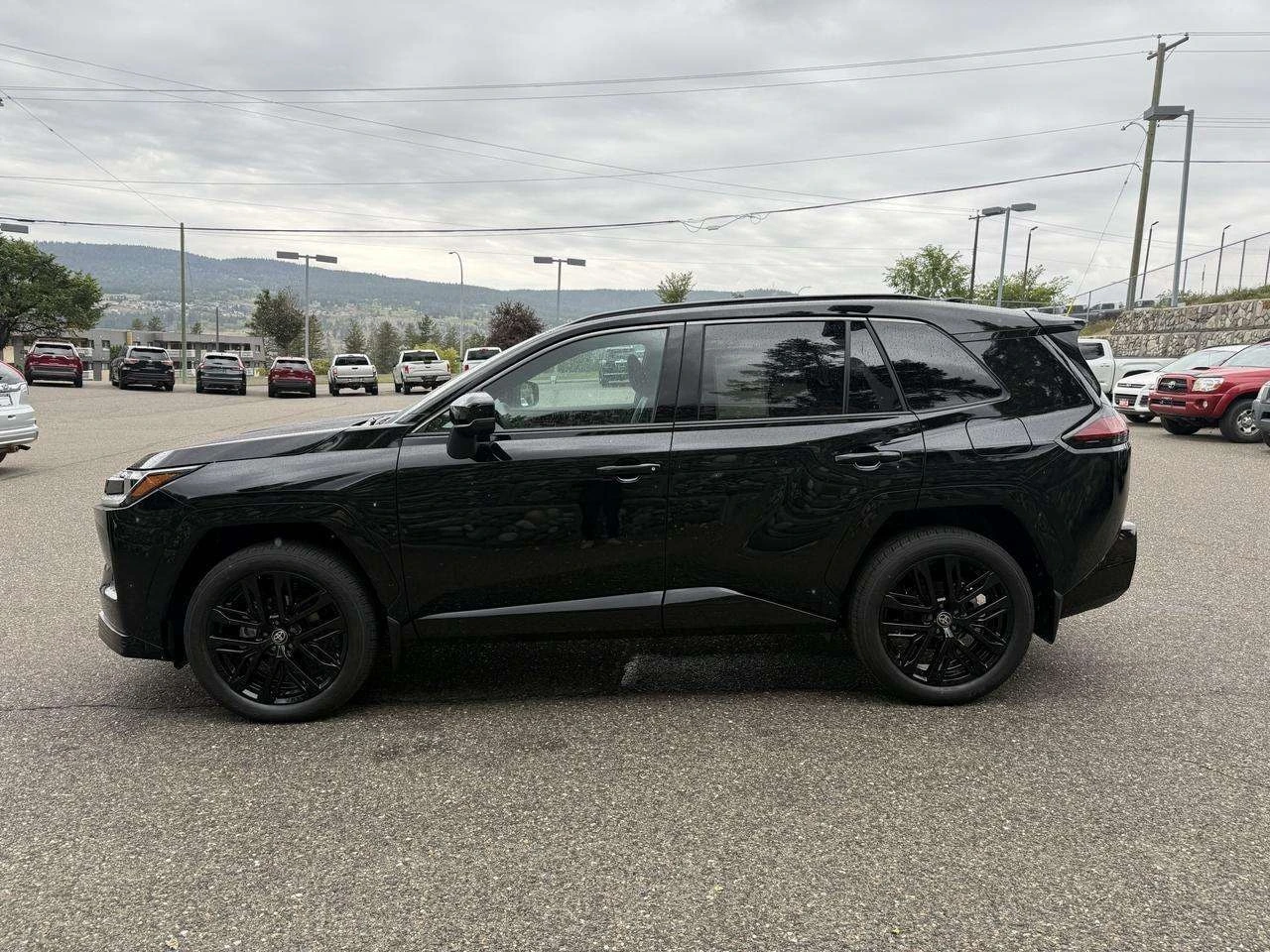 Toyota Rav4 XSE /ШИБИДАХ/ДИСТРОНИК/360 КАМЕРИ, снимка 3 - Автомобили и джипове - 56046204