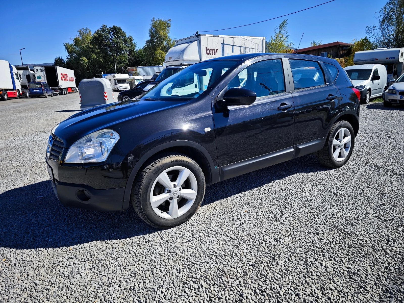 Nissan Qashqai 2.0 dCi 4x4 Automat, снимка 2 - Автомобили и джипове - 56331084