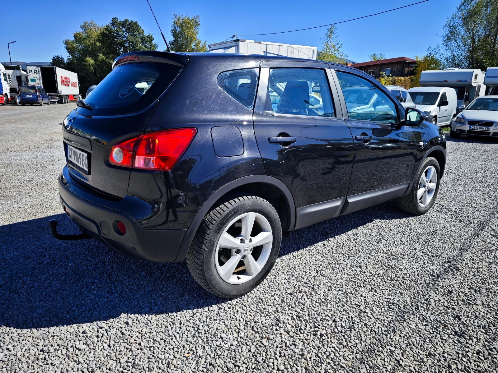 Nissan Qashqai 2.0 dCi 4x4 Automat, снимка 5 - Автомобили и джипове - 56331084