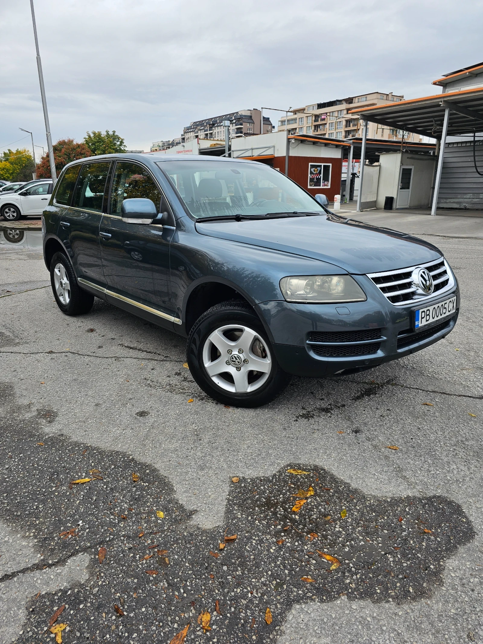 VW Touareg 3.0 TDI, снимка 2 - Автомобили и джипове - 56656044