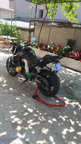  Kawasaki Z