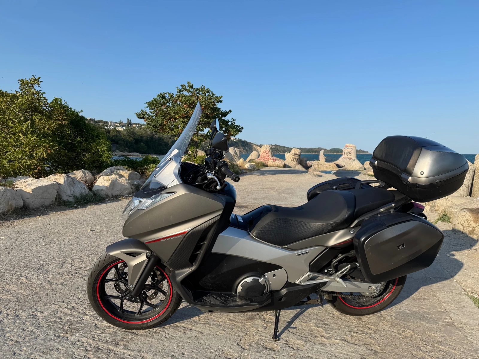 Honda Integra 750D - изображение 2