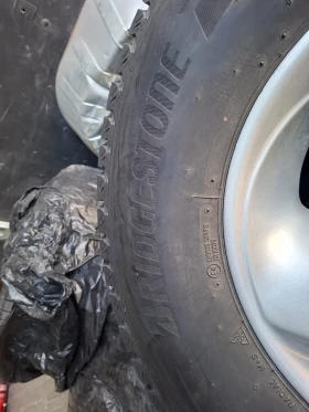 Гуми с джанти Bridgestone 265/70R15, снимка 2 - Гуми и джанти - 53078602