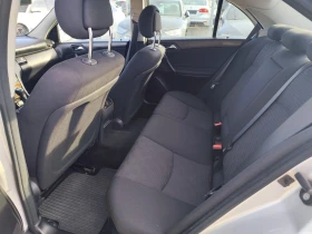 Mercedes-Benz C 200 2.2 дизел , снимка 13
