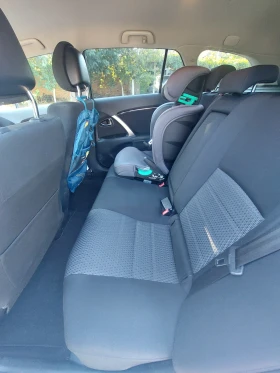 Toyota Avensis, снимка 12