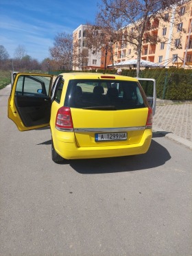 Opel Zafira, снимка 2 - Автомобили и джипове - 45034534
