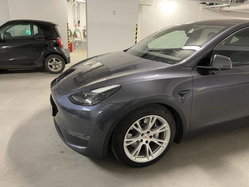 Tesla Model Y Longe Range 4x4, снимка 14 - Автомобили и джипове - 47809804