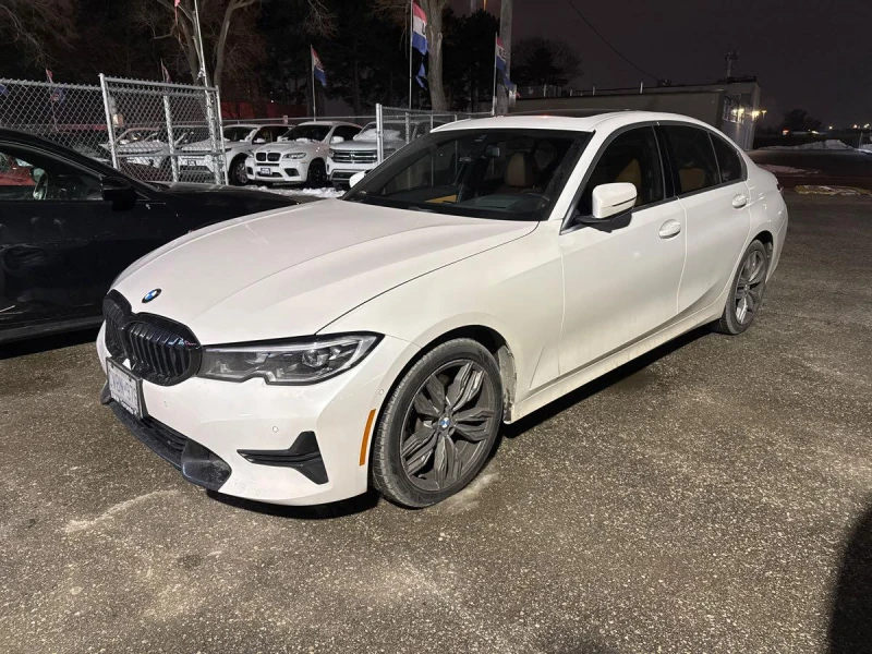 BMW 330  xDrive, Реални километри!, снимка 3 - Автомобили и джипове - 48993657