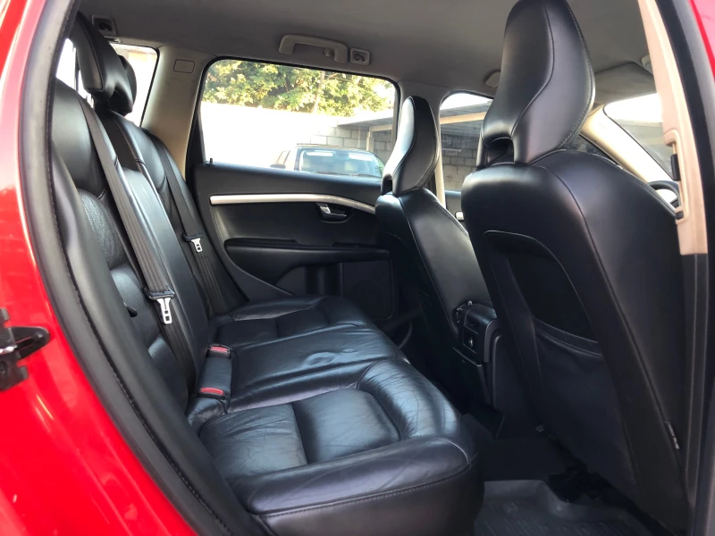 Volvo V70 2.5T ШВЕЙЦАРИЯ, снимка 14 - Автомобили и джипове - 51067539