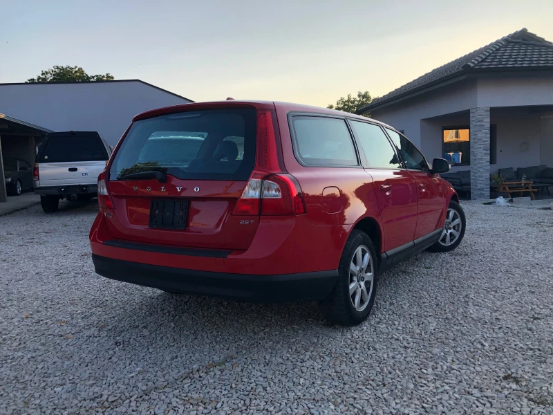 Volvo V70 2.5T ШВЕЙЦАРИЯ, снимка 4 - Автомобили и джипове - 51067539