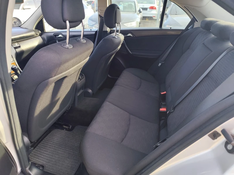 Mercedes-Benz C 200 2.2 дизел , снимка 13 - Автомобили и джипове - 51623121