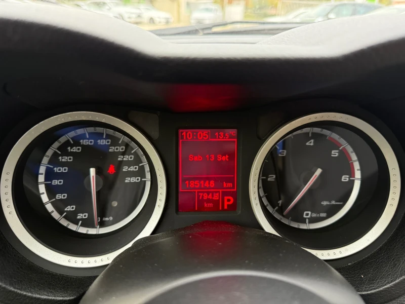 Alfa Romeo 159 sportwagon 2.4 M-Jet - 200к.с., снимка 15 - Автомобили и джипове - 52049098