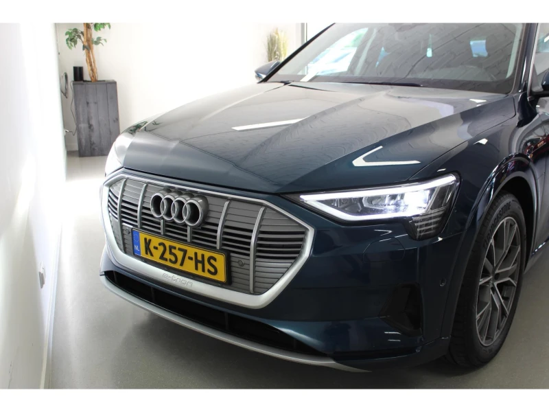 Audi E-Tron 50 Business - Electric
