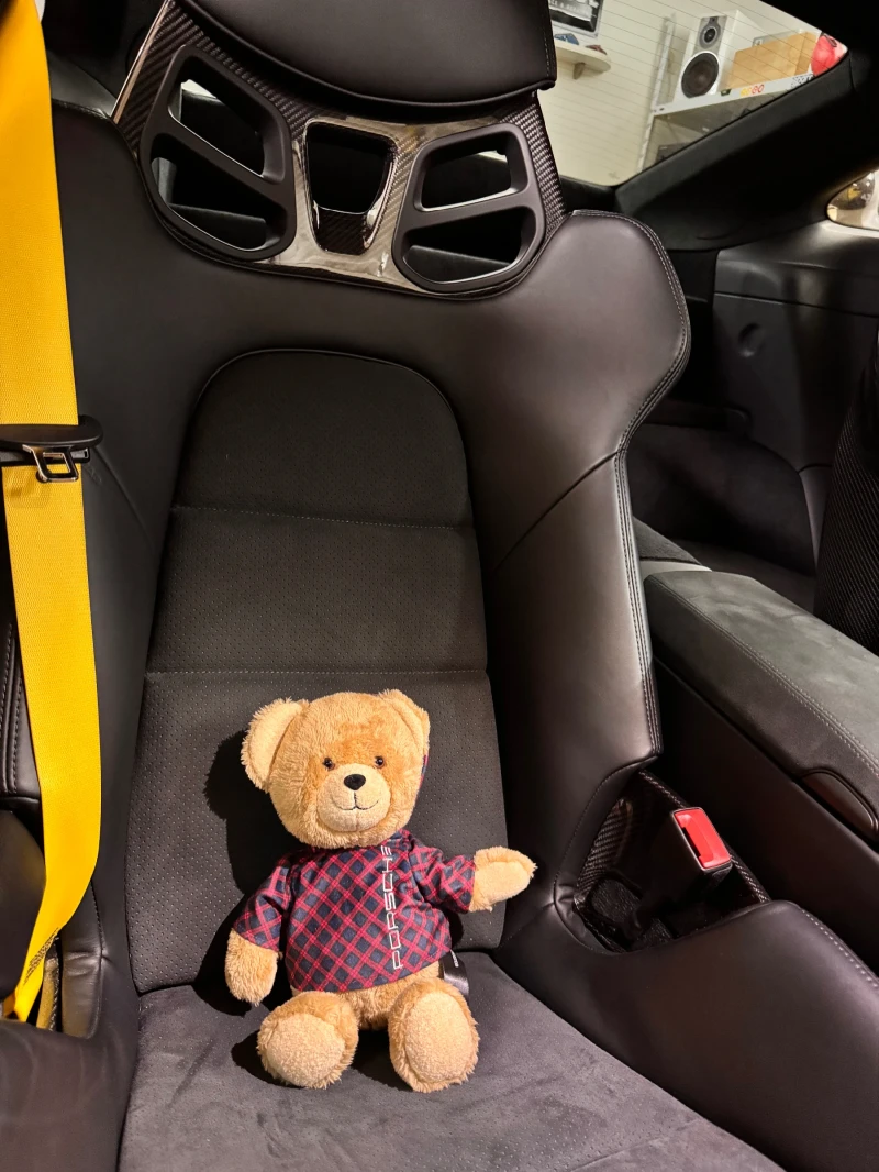 Porsche 911 4 GTS, снимка 8 - Автомобили и джипове - 52901225