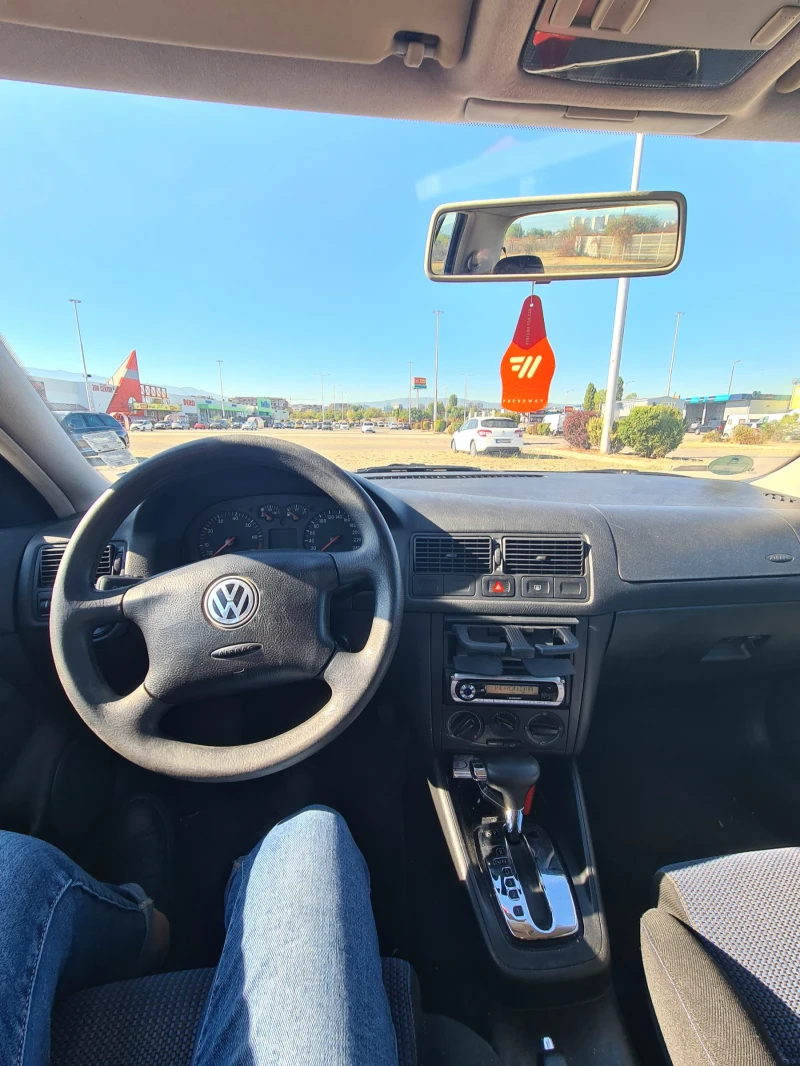 VW Golf, снимка 5 - Автомобили и джипове - 52947115
