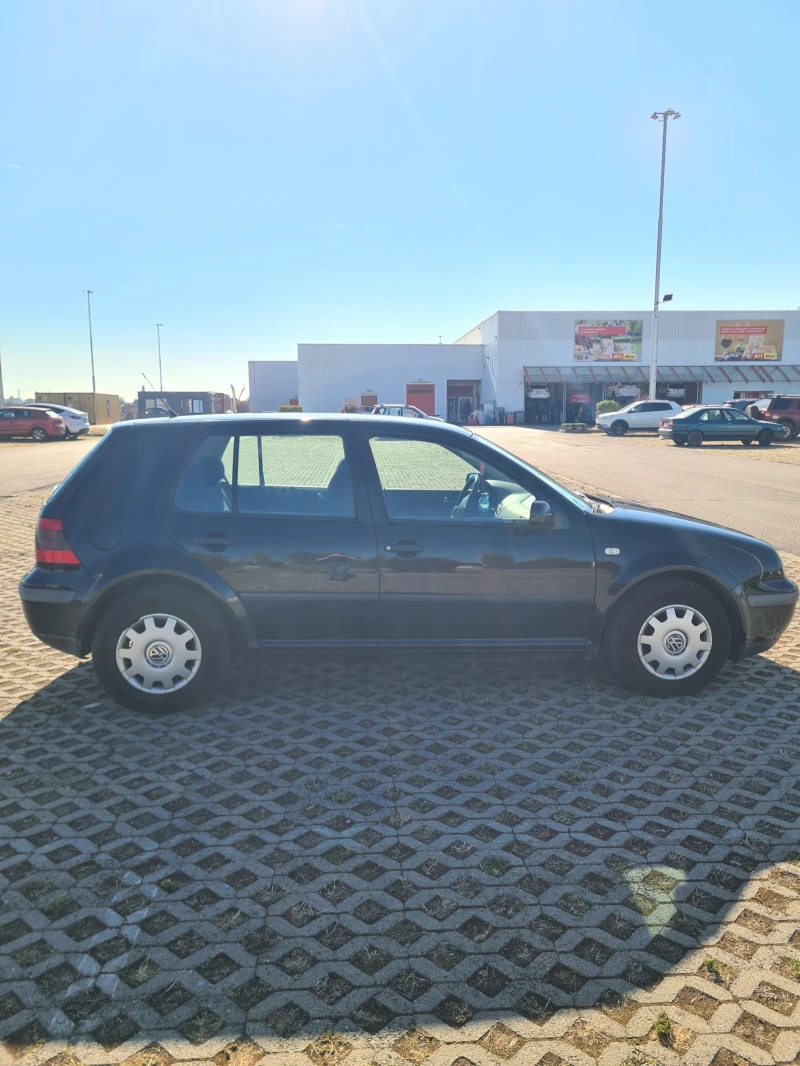VW Golf, снимка 4 - Автомобили и джипове - 52947115