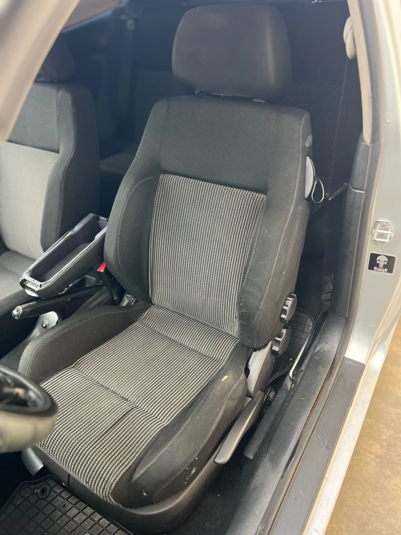 VW Golf 4 1.9TDI ARL 150к.с. 6 скорости, снимка 12 - Автомобили и джипове - 53585316