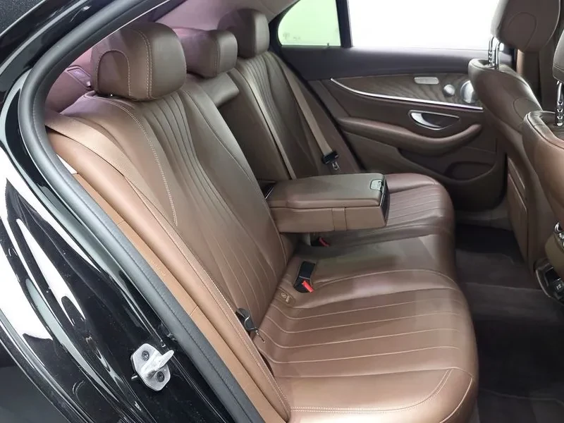 Mercedes-Benz E 300 4MATIC - САМО 30% АВАНС, снимка 12 - Автомобили и джипове - 56266610