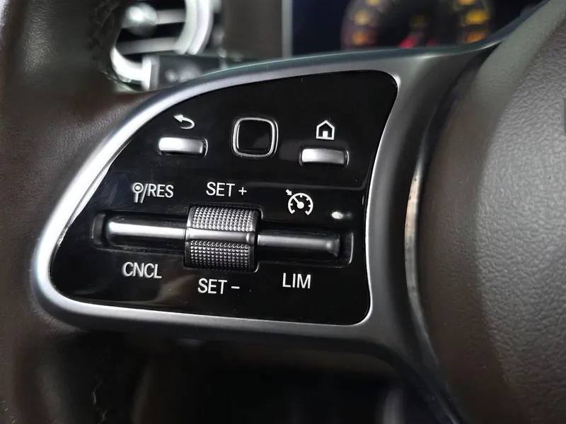 Mercedes-Benz E 300 4MATIC - САМО 30% АВАНС, снимка 17 - Автомобили и джипове - 56266610