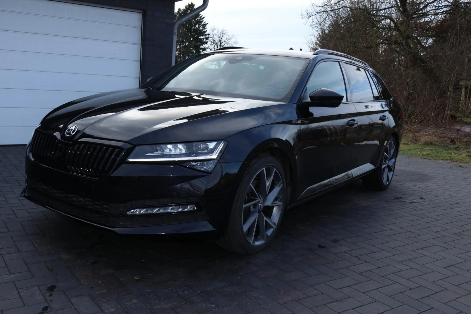 Skoda Superb 200kс, Sport line, VirtualCockpit, Crystal Lightin, снимка 1