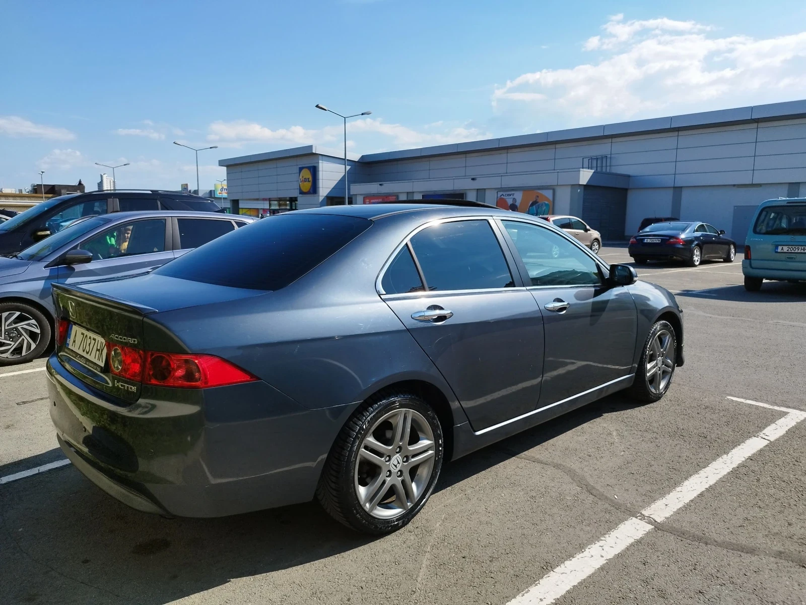Honda Accord 2.2 i-CTDi Executive - изображение 6
