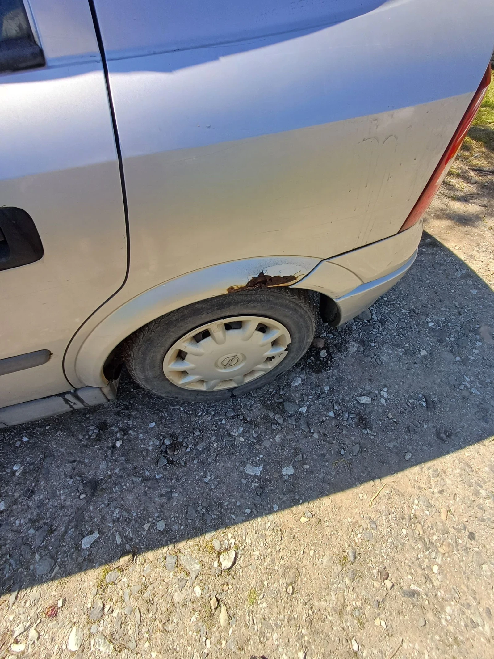 Opel Astra 1.2  - изображение 5