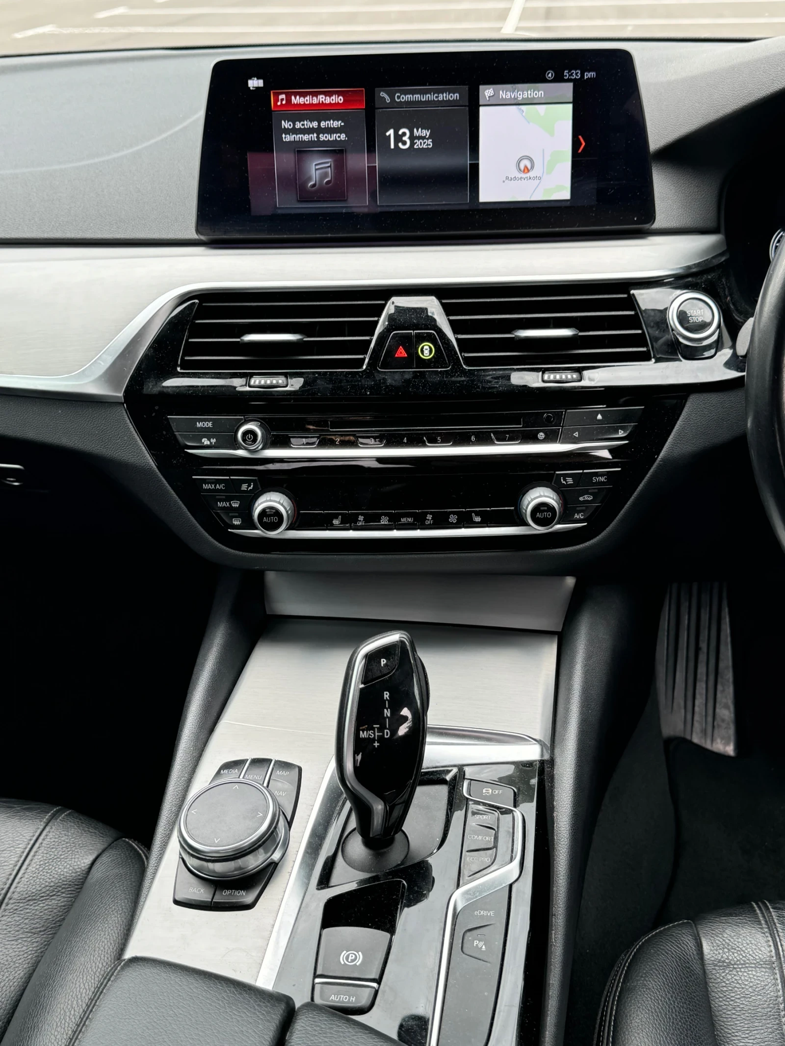 BMW 530E I-performance - изображение 9