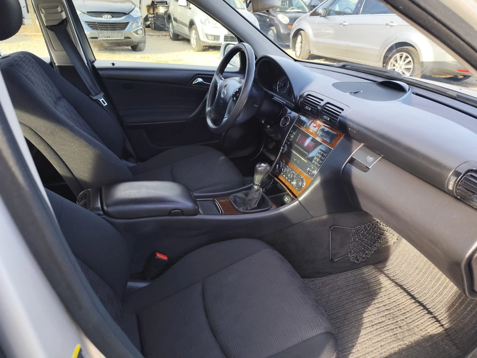 Mercedes-Benz C 200 2.2 дизел  | Mobile.bg — изображение 12