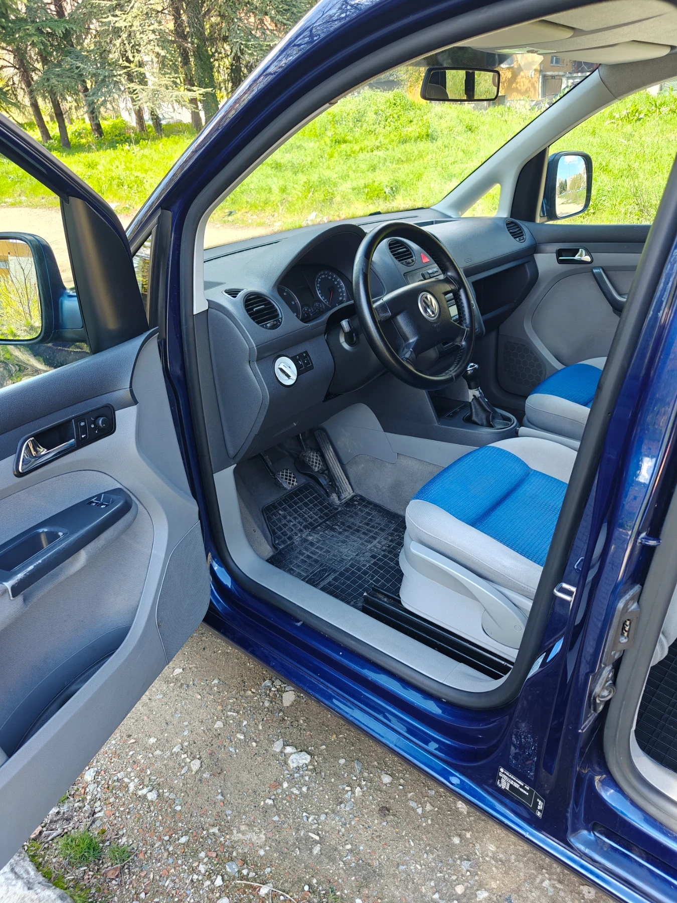 VW Caddy 105 к.с. климатик  - изображение 9